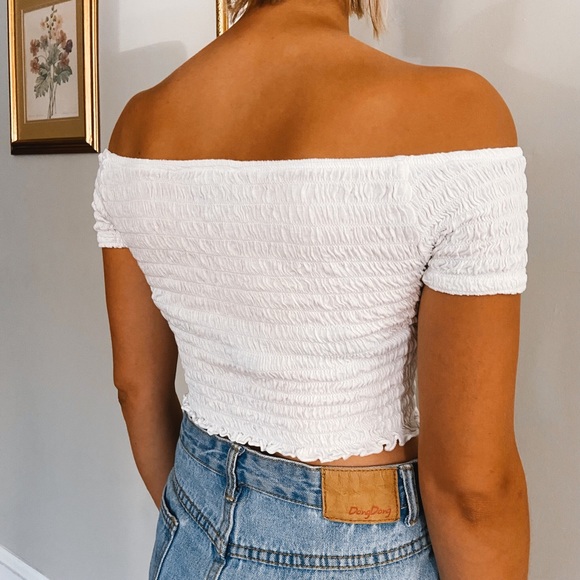 Embroidered Floral White Crop Top - Picture 2 of 3